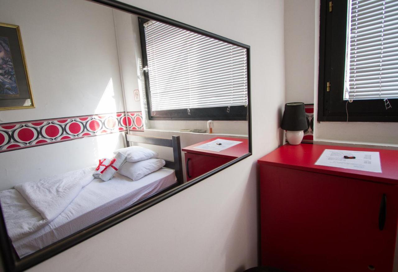 Rooms And Apartments S Beograd Ngoại thất bức ảnh