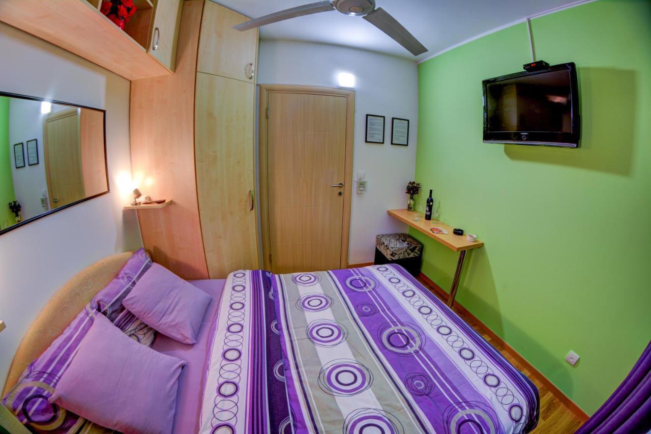Rooms And Apartments S Beograd Ngoại thất bức ảnh