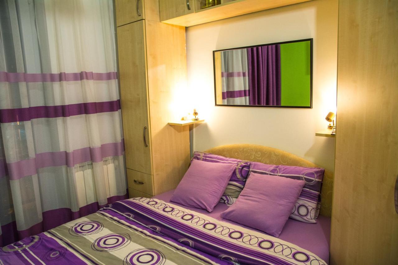 Rooms And Apartments S Beograd Ngoại thất bức ảnh